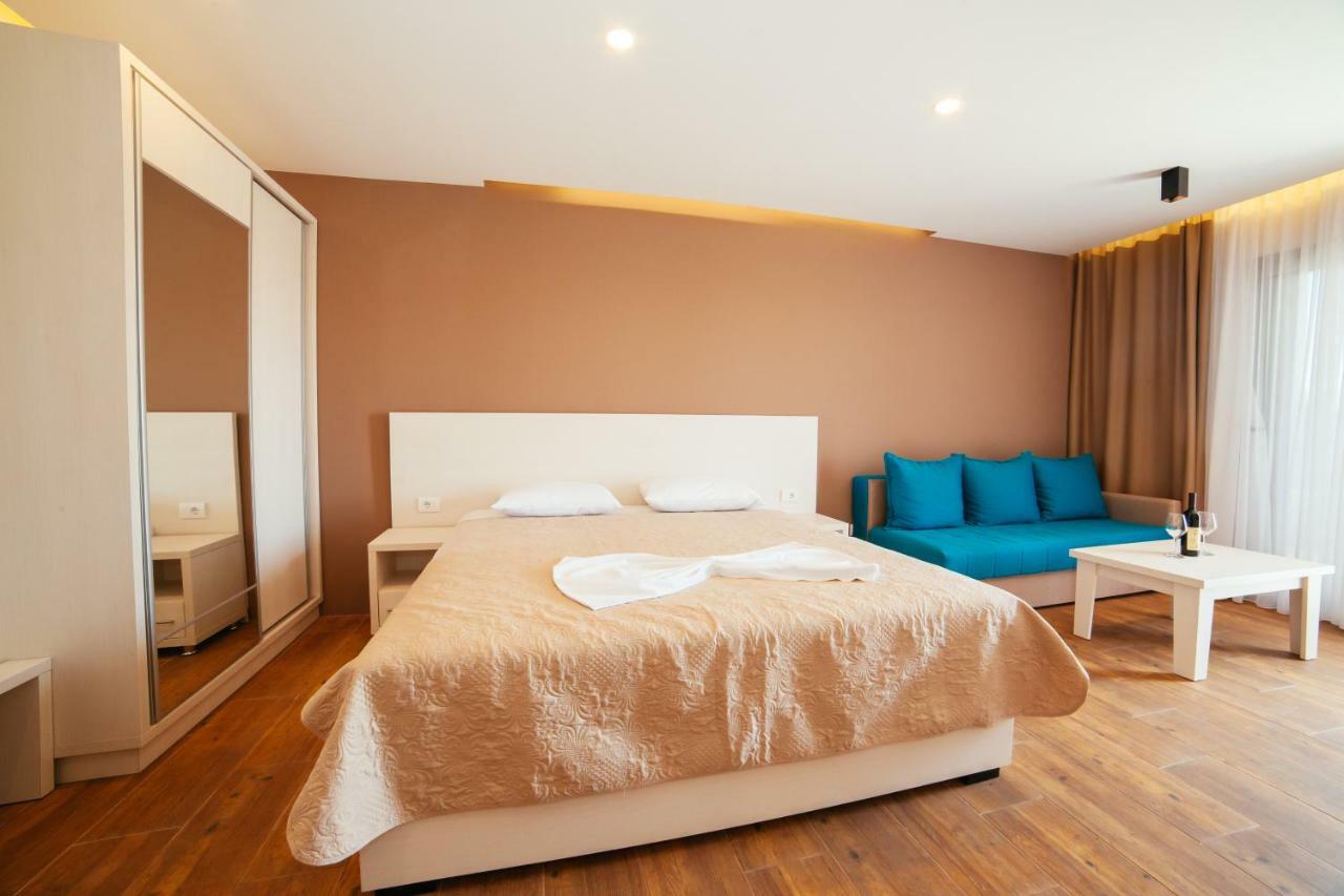 Adriatica Sea & Sun Bed & Breakfast Ülgün Dış mekan fotoğraf